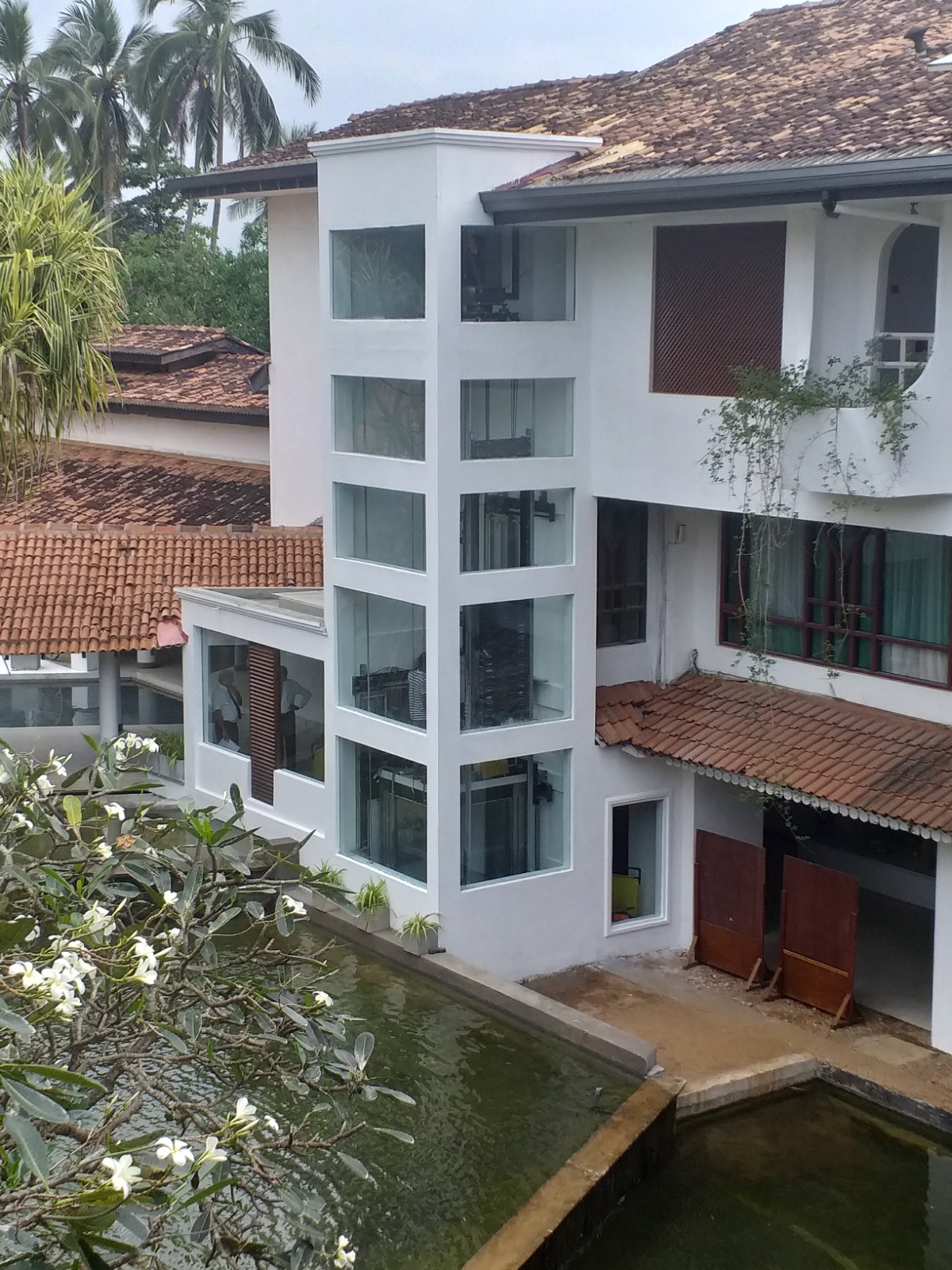 Tangerine Beach Hotel Kaluthara